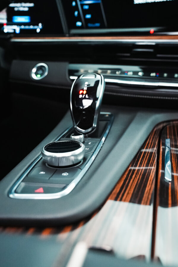 Black - Cadillac Escalade 600 - Image 13