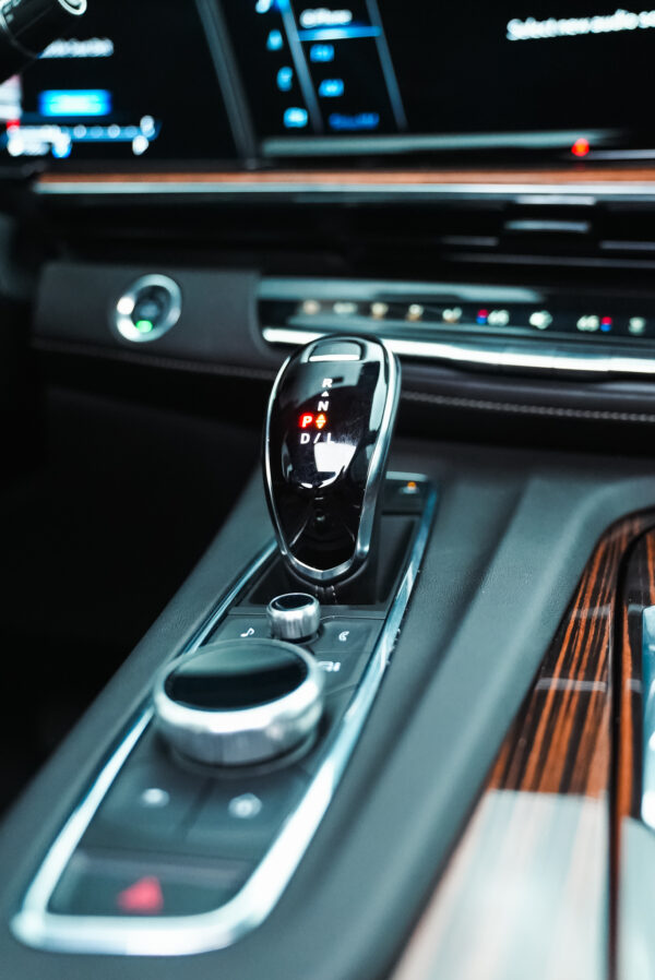 Black - Cadillac Escalade 600 - Image 14